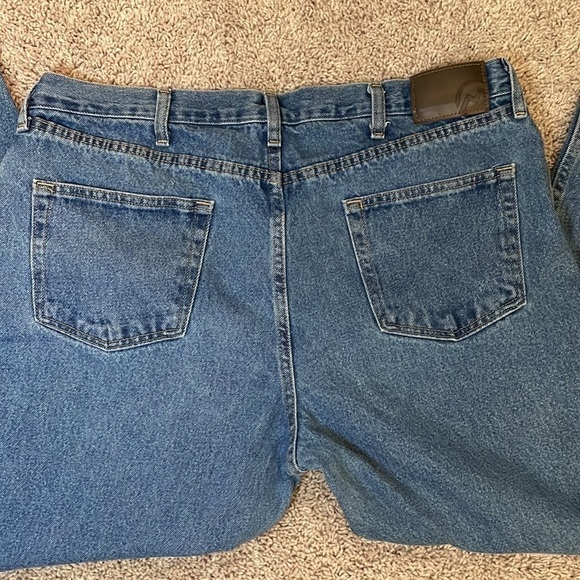 MAGELLAN Men’s Classic Fit Jeans | W40 x L30 - Picture 6 of 9